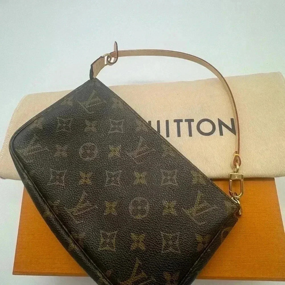 LOUIS VUITTON M40712 Pochette (Vintage, Brand New Straps, All Inclusion inc.) - Picture 4 of 13